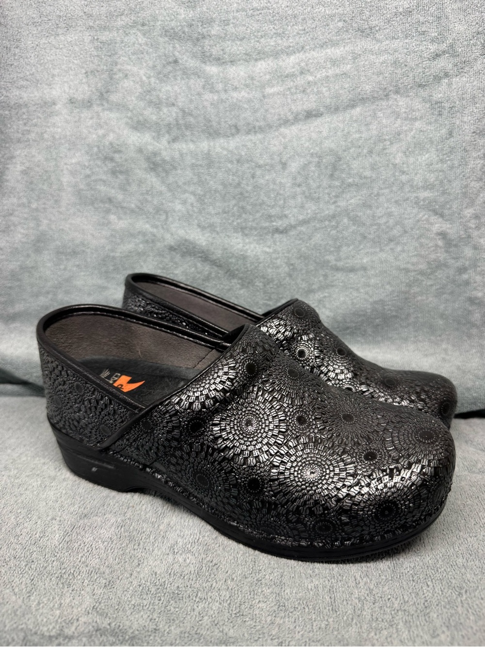 Dansko XP Pro Medallion Embossed Clogs Womens 38 EU 7.5-8 US Black Silver Slipon